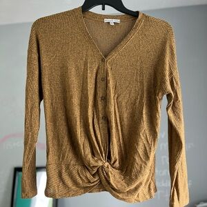 Moa Moa Tie Front Top